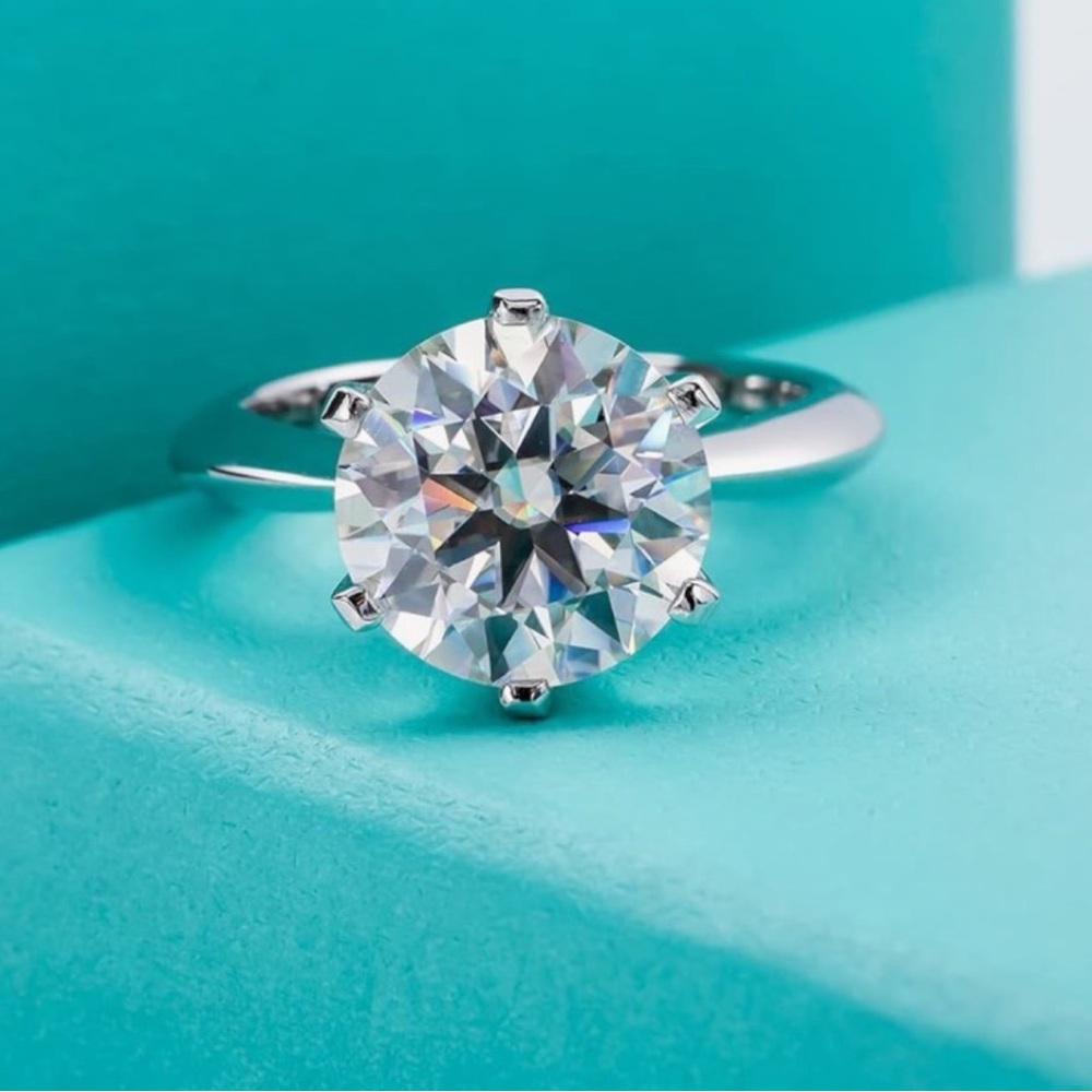 NEW Six Prong Solitaire Moissanite High Quality Sterling Engagement Size 4.5 US